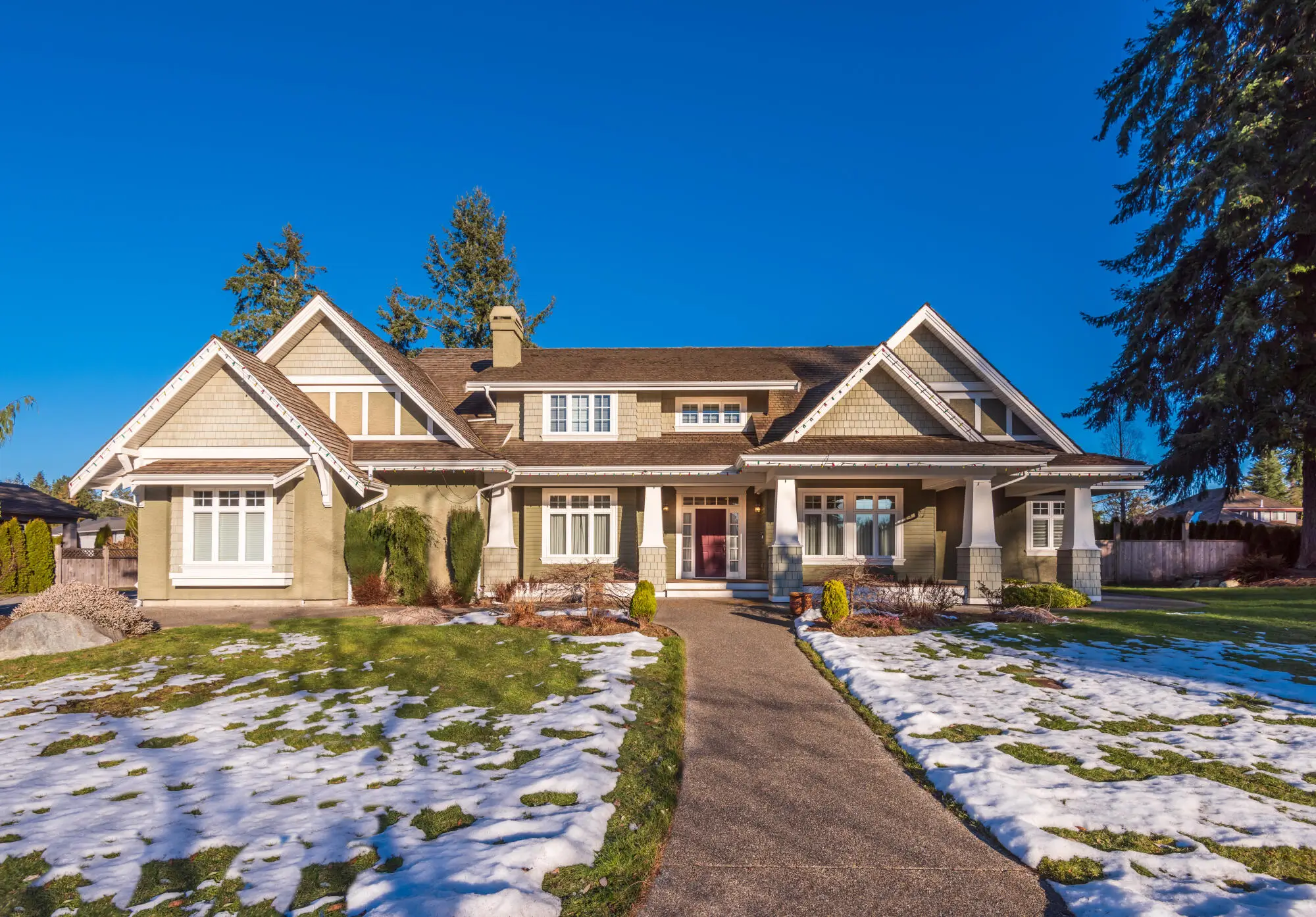 How HOA Property Managers Handle Renters in Naples, FL Owner-Occupied Communities